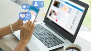 The Role of Social Media and Its Effects on Communication and Relationships