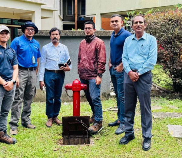 CEO, Mr Gowrishankar With Air Selangor Team