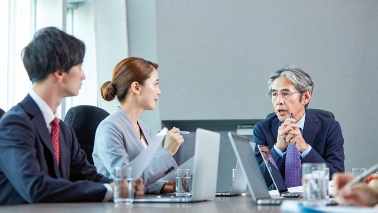 How To Build An Effective CSR Strategy In 2026