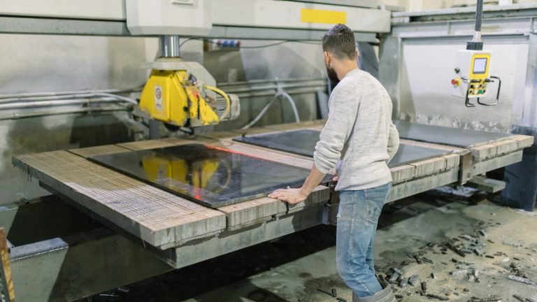 What Are the Objectives of Effective Materials Management?