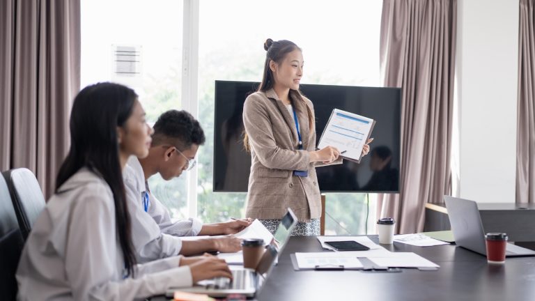 Exploring Business Leadership Training in 2026