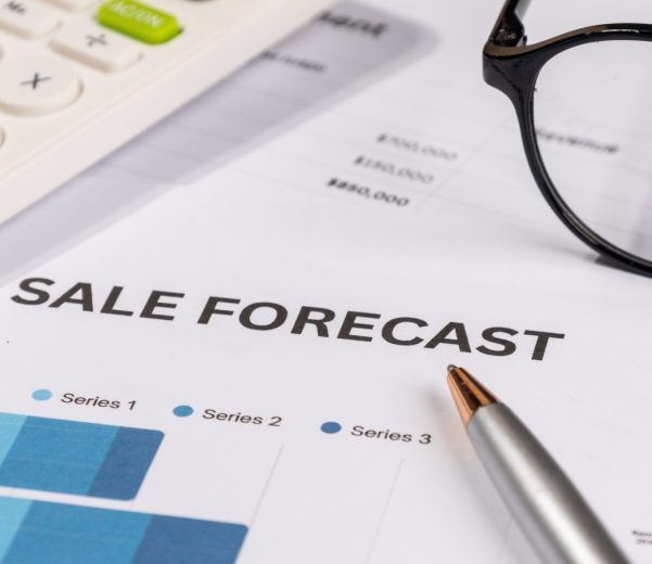 How Do You Calculate Sales Forecast? A Proven Framework to Predict Revenue with Confidence