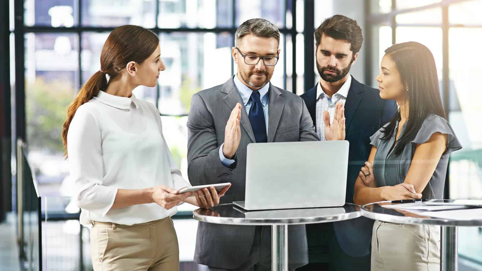 Why Top Sales Teams Are Replacing Static CRM Playbooks With AI Sales Enablement